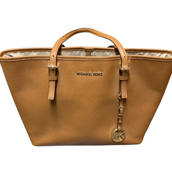 MICHAEL Michael Kors Handbags - 𝅺Beautiful Michael Kors Tote Bag!